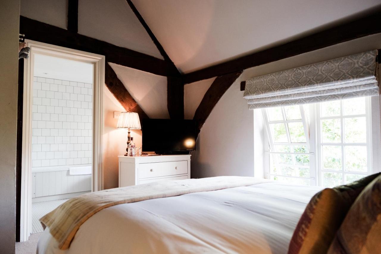 Bel And The Dragon-Kingsclere Hotel Exterior foto